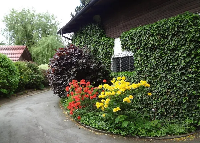 Haus Christine Aigen Schlaegl - Adalbert Stifter アパート *